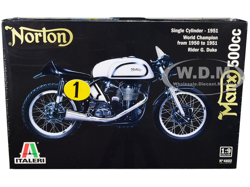 Skill 5 Model Kit Norton Manx 500cc Motorcycle 1 World Champion 1950 to 1951 1/9 Scale Model Italeri IT4602