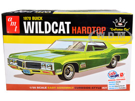 Skill 2 Model Kit 1970 Buick Wildcat Hardtop Craftsman Plus Series 1/25 Scale Model AMT AMT1379