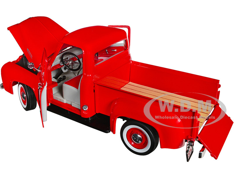 1953 Ford F-100 Pickup Truck Light Blue 1/18 Diecast Model