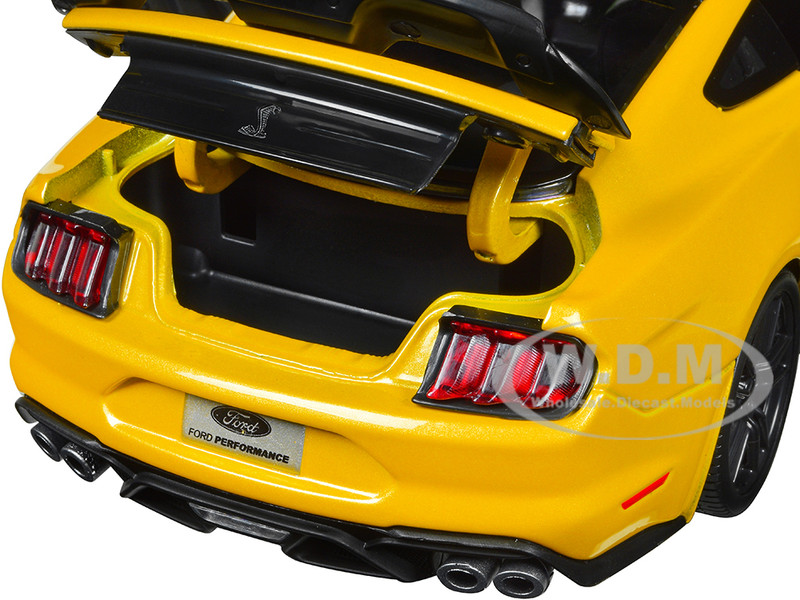 2020 Ford Mustang Shelby GT500 Yellow with Black Top Special