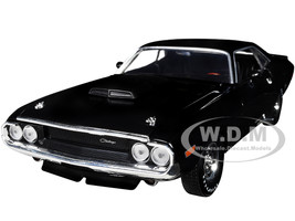 1970 Dodge Challenger T A Black Limited Edition to 5250 pieces Worldwide 1/24 Diecast Model Car M2 Machines 40300-106A