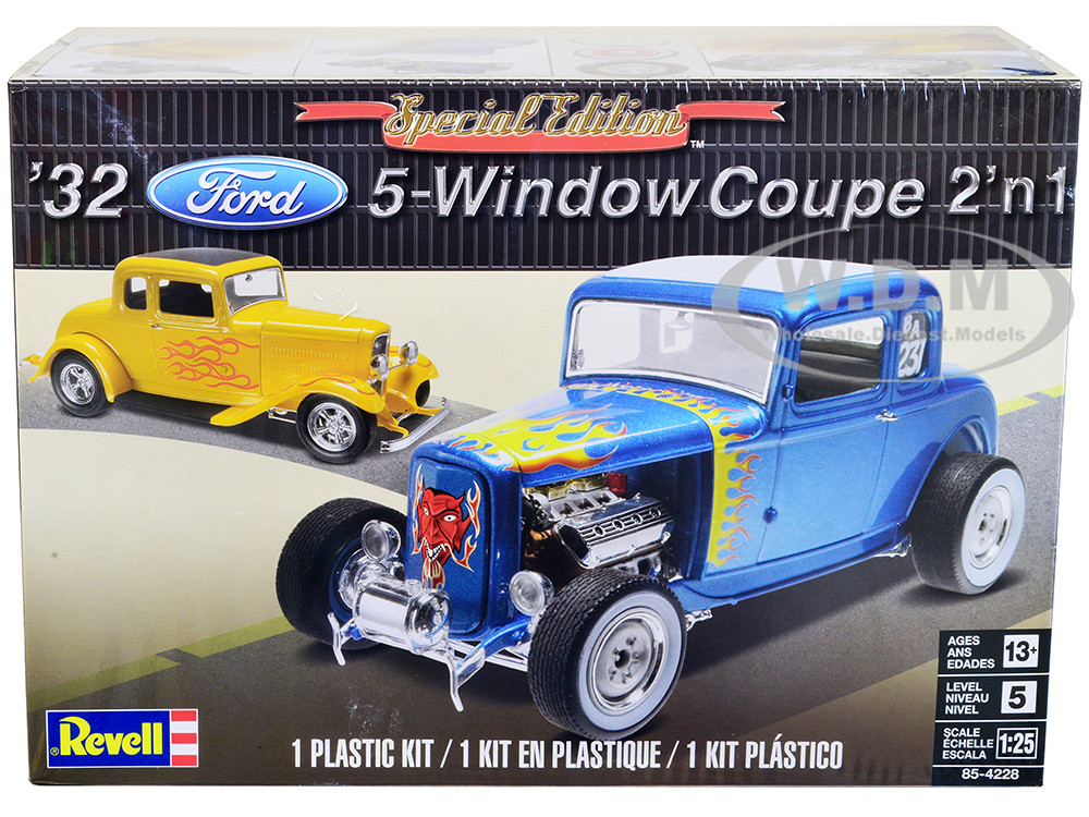 Level 5 Model Kit 1932 Ford 5 Window Coupe 2 in 1 Kit 1/25 Scale