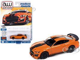 2021 Ford Mustang Shelby GT500 Carbon Fiber Track Pack Twister Orange with Black Stripes Modern Muscle Limited Edition 1/64 Diecast Model Car Auto World 64412-AWSP136B