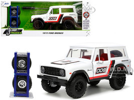 WWE - 1973 Ford Bronco with Macho Man (Randy Savage) Figure Hollywood Rides  1:24 Scale Die Cast Vehicle