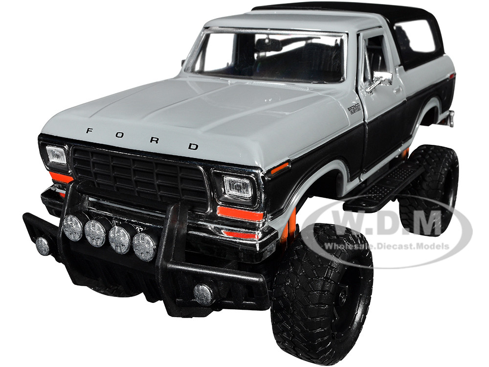 1978 Ford Bronco Custom Gray and Black Off Road Series 1/24