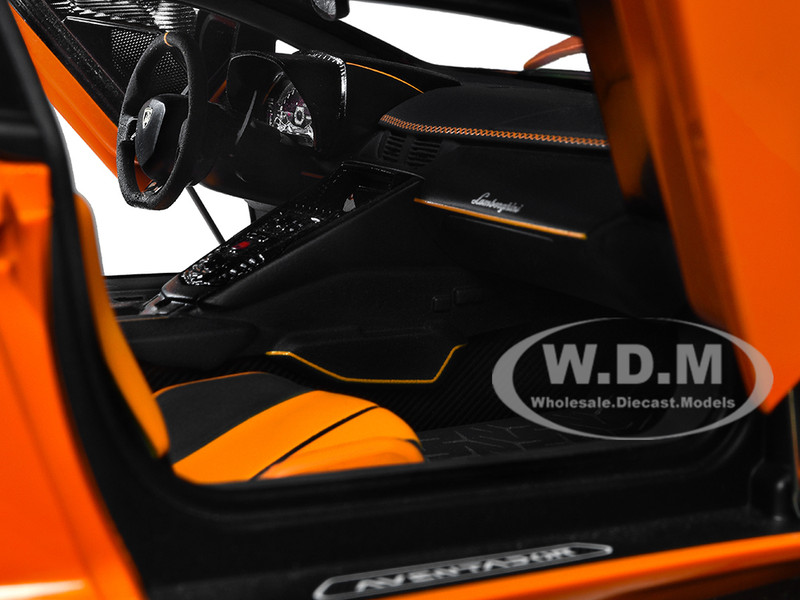 Lamborghini Aventador SVJ Arancio Atlas Pearl Orange 1/18 Model
