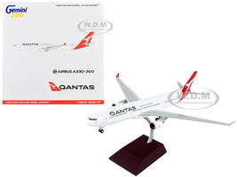 Airbus A330 300 Commercial Aircraft Qantas Airways Spirit of Australia White with Red Tail Gemini 200 Series 1/200 Diecast Model Airplane GeminiJets G2QFA1191