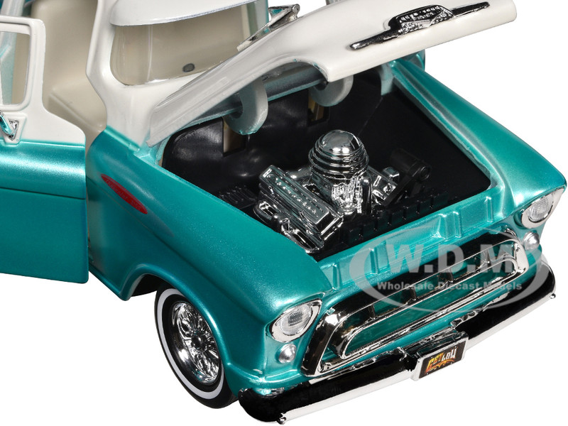 1957 CHEVROLET 3100 STEPSIDE PICKUP LOWRIDER TURQUOISE 1/24