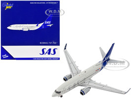 Boeing 737 700 Commercial Aircraft Scandinavian Airlines Gray with Blue Tail 1/400 Diecast Model Airplane GeminiJets GJ1988