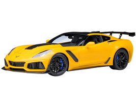 2019 Chevrolet Corvette C7 ZR1 Corvette Racing Yellow Tintcoat with Carbon Top 1/18 Model Car Autoart 71278