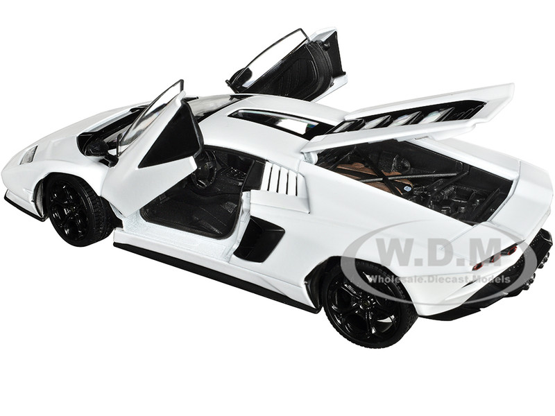 Lamborghini Countach LPI 800 4 White NEX Models Series 1/24