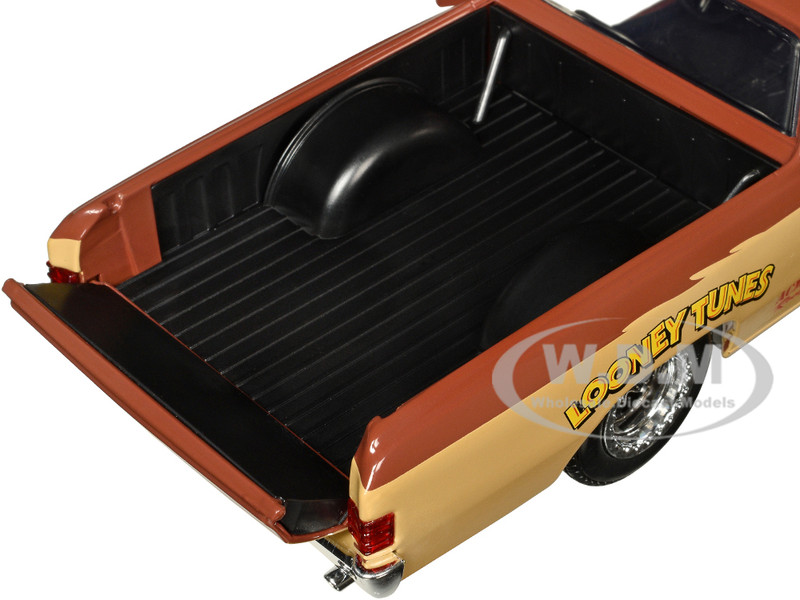 JadaTOYS LOONEY TUNES 1957 CHEVY EL CAMINO w/ TASMANIAN