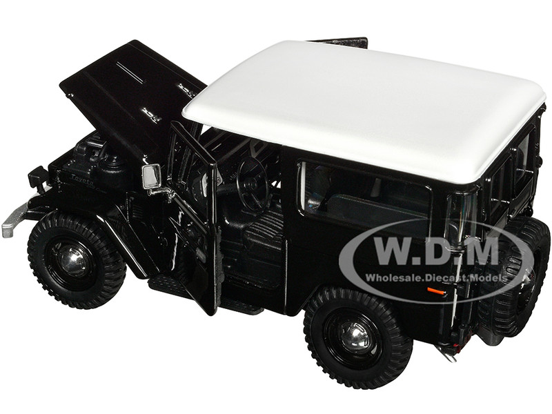 ミニカー Toyota FJ40 Land Cruiser 1:24 Motormax 1:24 Toyota FJ40 Land Cruiser Diecast Model Car