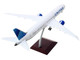 Boeing 787 10 Commercial Aircraft United Airlines White with Blue Tail Gemini 200 Series 1/200 Diecast Model Airplane GeminiJets G2UAL1259
