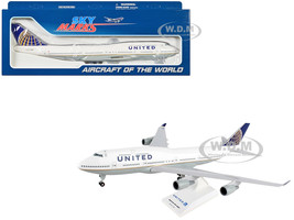 Boeing 747 400 Commercial Aircraft with Landing Gear United Airlines N127UA White with Blue Tail Snap Fit 1/200 Plastic Model Skymarks SKR614