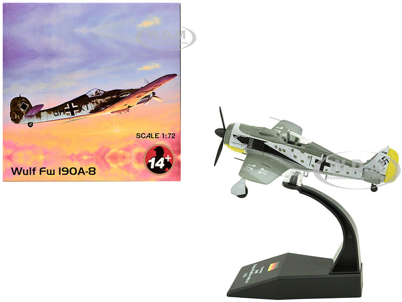 Focke Wulf Fw 190A 8 Fighter Aircraft 98 Victory Ace Staffelkapitaen Horst Hannig I JG 2 Triqueville France 1943 German Luftwaffe 1/72 Diecast Model Airplane FS043A