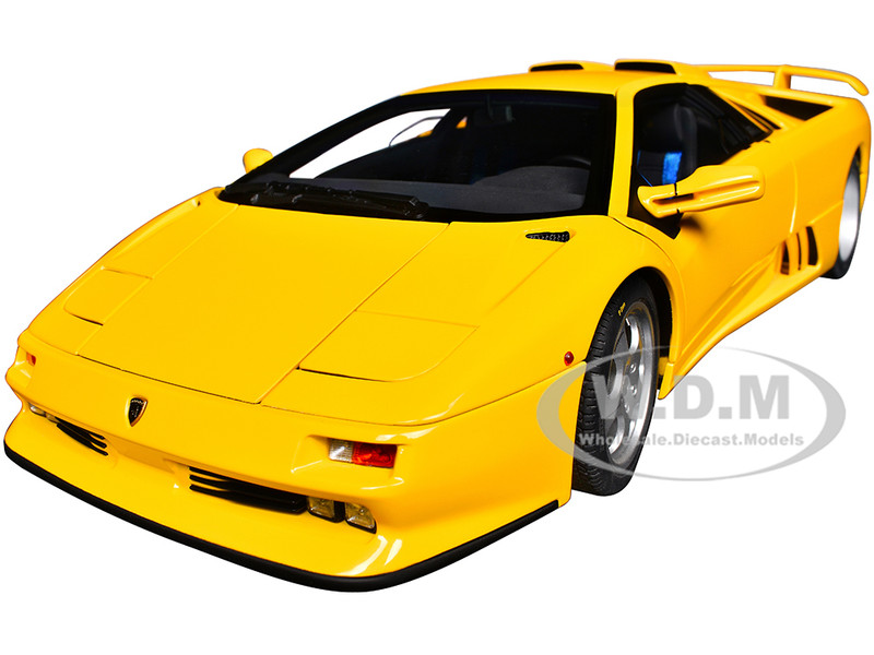 Lamborghini Diablo SE30 Jota Superfly Yellow 1/18 Model Car Autoart 79144