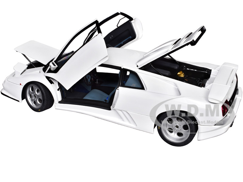 LAMBORGHINI DIABLO SE30 JOTA IMPACT WHITE 1/18 MODEL CAR BY