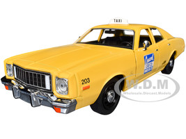 1975 Plymouth Fury Taxi Crescent Cab Co Yellow Poltergeist 1982 Movie Hollywood Series 20 1/24 Diecast Model Car Greenlight 84202