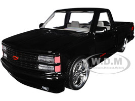 1992 Chevrolet 454 SS Pickup Truck Black Maxx Design American Classics Series 1/24 Diecast Model Car Motormax 73203MX-BK