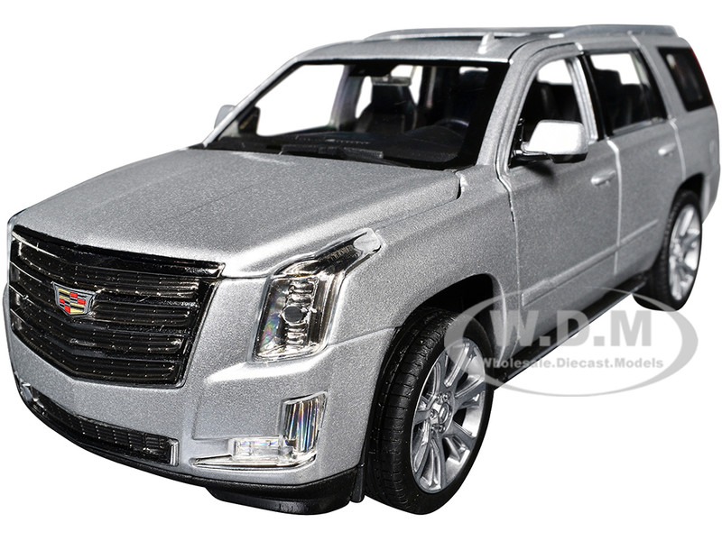 2017 CADILLAC ESCALADE SILVER 1/24-1/27 DIECAST MODEL CAR BY