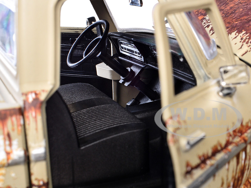 1972 Ford F-100 Pickup Truck Beige (Rusted) 