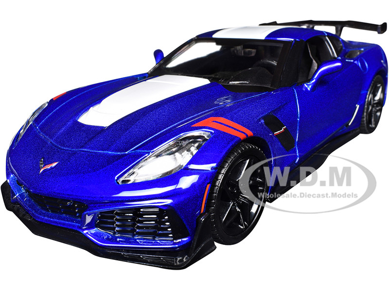 2019 CHEVROLET CORVETTE ZR1 BLUE 1/24 DIECAST MODEL CAR BY