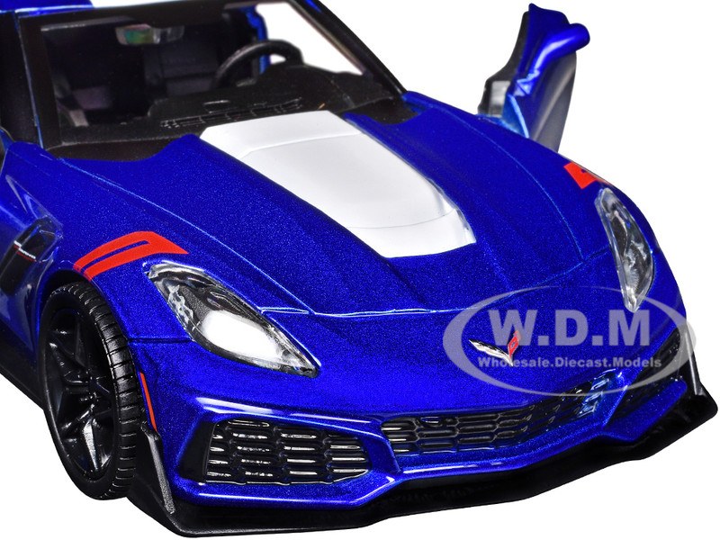 2019 Chevrolet Corvette ZR1 Blue Metallic and White 