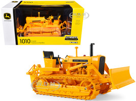 Case 2050M XLT Crawler Dozer Case Construction 1/50 Diecast Model