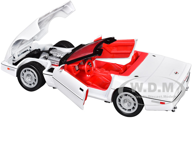 1986 CHEVROLET CORVETTE C4 CONVERTIBLE WHITE W/RED INTERIOR 1/24