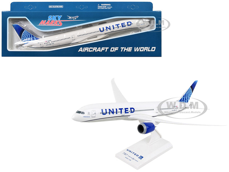 Boeing 787 9 Dreamliner Commercial Aircraft United Airlines N24976 White with Blue Tail Snap Fit 1/200 Plastic Model Skymarks SKR1046