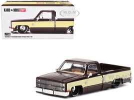 Chevrolet Silverado Pickup Truck KAIDO Vintage Spec V1 Brown with Cream Sides Designed by Jun Imai Kaido House Special 1/64 Diecast Model Car Mini GT KHMG145