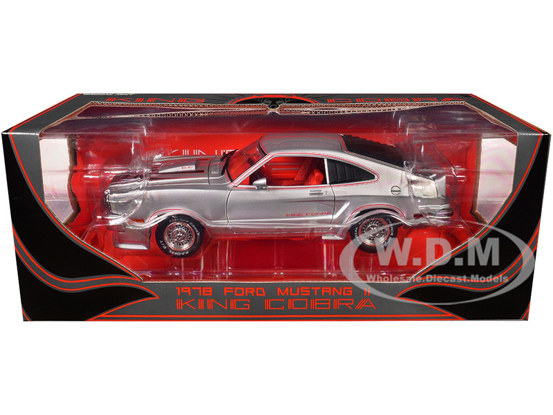 1978 FORD MUSTANG II KING COBRA SILVER 1/18 DIECAST MODEL BY