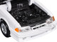 1993 Ford Mustang SVT Cobra White Special Edition Series 1/24 Diecast Model Car Maisto 32906WH