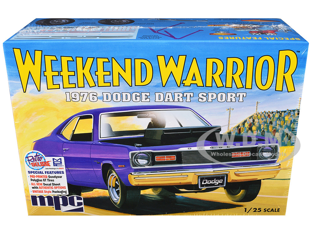 Skill 2 Model Kit 1976 Dodge Dart Sport 