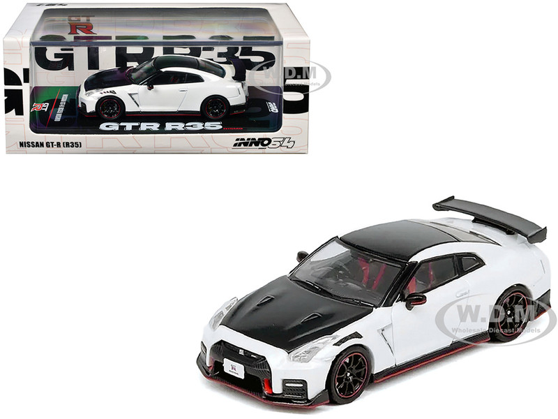 Nissan GT R R35 Nismo RHD Right Hand Drive White with Carbon Hood and Top 1/64 Diecast Model Car Inno Models IN64-R35N-WHI