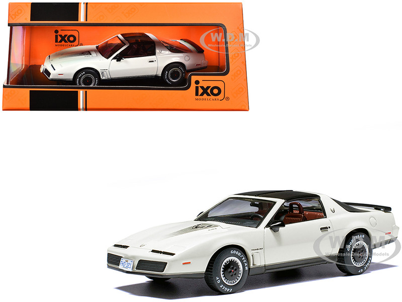1982 Pontiac Firebird Pearl White with Black Top 1/43 Diecast Model IXO Models CLC582N22