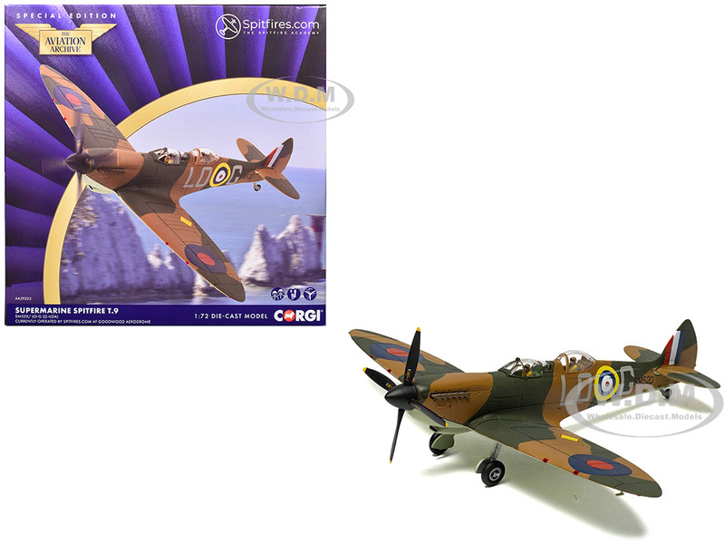 Supermarine Spitfire T 9 Aircraft SM520 Spitfires com Goodwood Aerodrome British Royal Air Force The Aviation Archive Series 1/72 Diecast Model Corgi AA29203