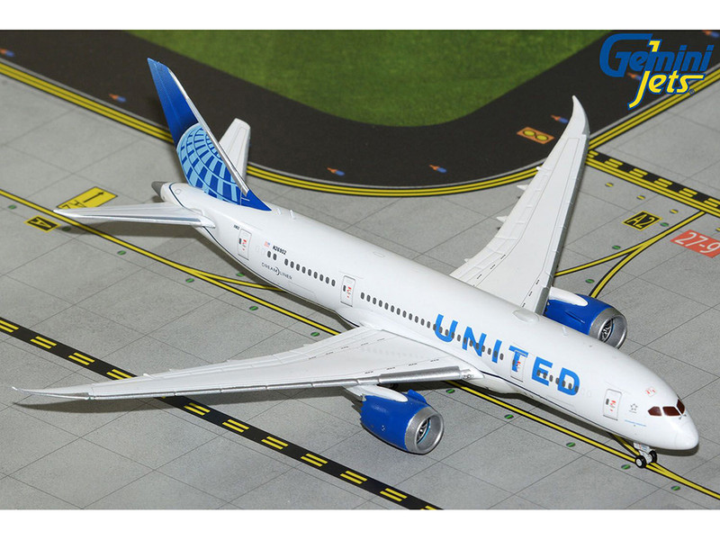 Boeing 787 8 Commercial Aircraft United Airlines N26902 White with Blue Tail 1/400 Diecast Model Airplane GeminiJets GJ2329