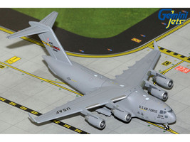 McDonnell Douglas C 17 Globemaster III Transport Aircraft 452nd AMW March ARB United States Air Force Gemini Macs Series 1/400 Diecast Model Airplane GeminiJets GM148