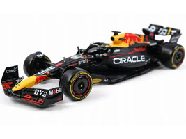 Red Bull Racing RB19 #1 Max Verstappen Oracle Winner Formula One F1 Championship Drivers Champion 2023 with Display Case 1/24 Diecast Model Car Bburago 28030MV