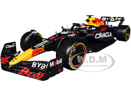 Red Bull Racing RB19 #1 Max Verstappen Oracle Winner Formula One F1 Championship Drivers Champion 2023 with Display Case 1/24 Diecast Model Car Bburago 28030MV