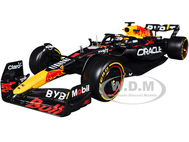 Red Bull Racing RB19 #1 Max Verstappen Oracle Winner Formula One F1 Championship Drivers Champion 2023 with Display Case 1/24 Diecast Model Car Bburago 28030MV