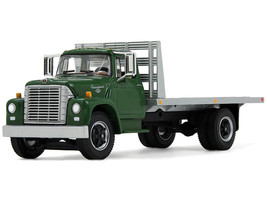 1970s International Loadstar Flatbed Truck Shanter Green 1/64 Diecast Model DCP/First Gear 60-2039
