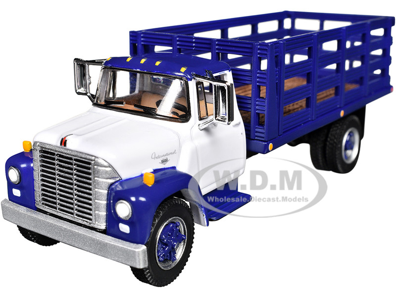 1970s International Loadstar Stake Truck White and Navy Blue 1/64 Diecast Model DCP/First Gear 60-2041