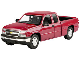 2006 Chevrolet Silverado 1500 Pickup Truck Red Metallic Die Cast Collection Series 1/25 Diecast Model Car Motormax 79393-MRD