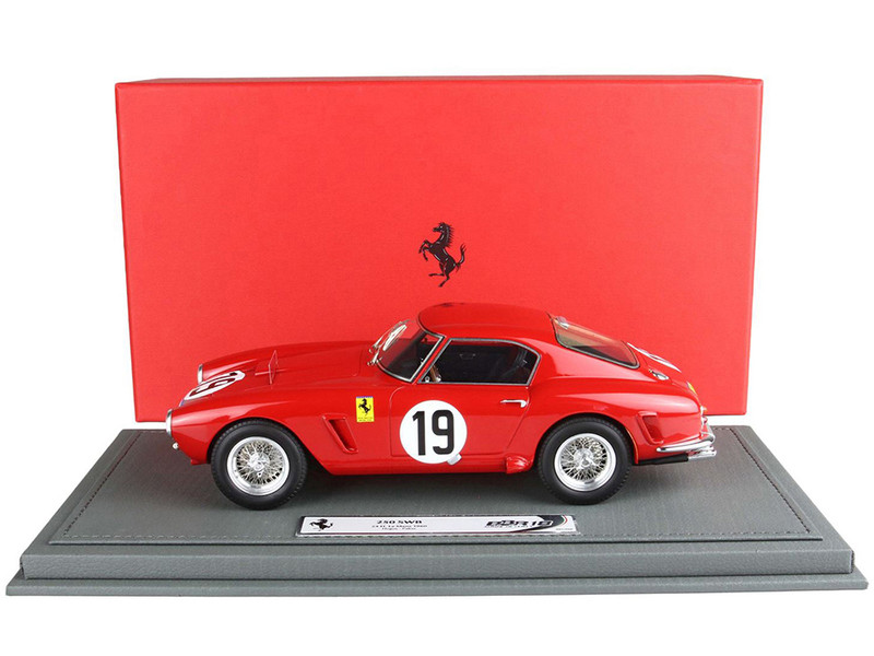 Ferrari 250 SWB #19 Ed Hugus Augie Pabst North American Racing Team 24 Hours of Le Mans 1960 with DISPLAY CASE Limited Edition to 200 pieces Worldwide 1/18 Model Car BBR BBR1861E
