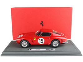 Ferrari 250 SWB #19 Ed Hugus Augie Pabst North American Racing Team 24 Hours of Le Mans 1960 with DISPLAY CASE Limited Edition to 200 pieces Worldwide 1/18 Diecast Model Car BBR BBR1861E