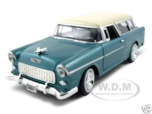 1955 Chevrolet Nomad Green 1/24 Diecast Model Car Motormax 73248