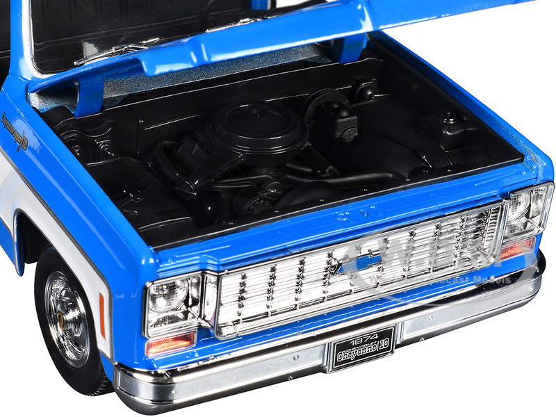Maisto 1:18 1974 Chevrolet C10 Cheyenne Super Pickup Diecast Model